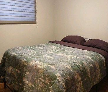 Beau 3 1/2 disponible maintenant! - Photo 3