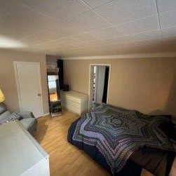 Appartement 3 1/2 libre 1e juin/ Private appart. avail. June 1 - Photo 1