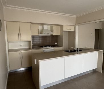 Renovated Two Bedroom Unit - Photo 4