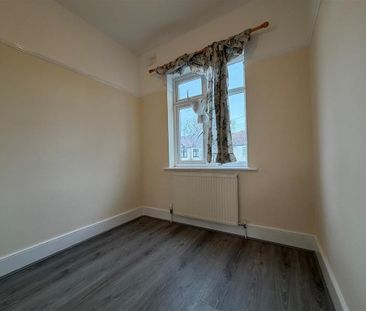 4 bedroom terraced house to rent - Photo 5