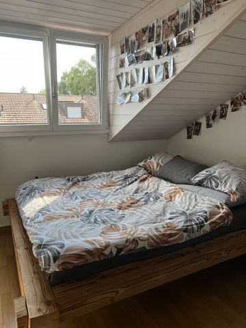 APPARTEMENT 21/2 PIÈCES MANSARDÉ À BERNE - BÜMPLIZ, MEUBLÉ, TEMPORAIRE - Foto 5