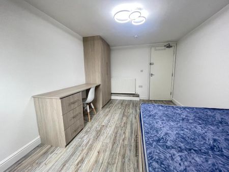 7 bedroom semi-detached house to rent - Photo 3