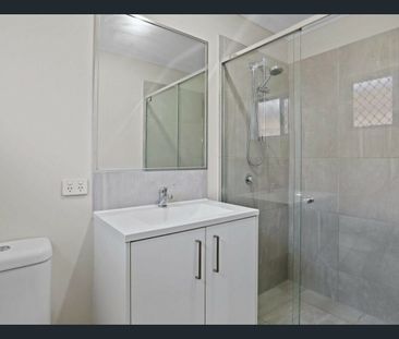 A/39 Rupert Cres, Morayfield, Qld 4506 - Photo 6