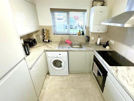 1 bedroom flat to rent - Photo 3