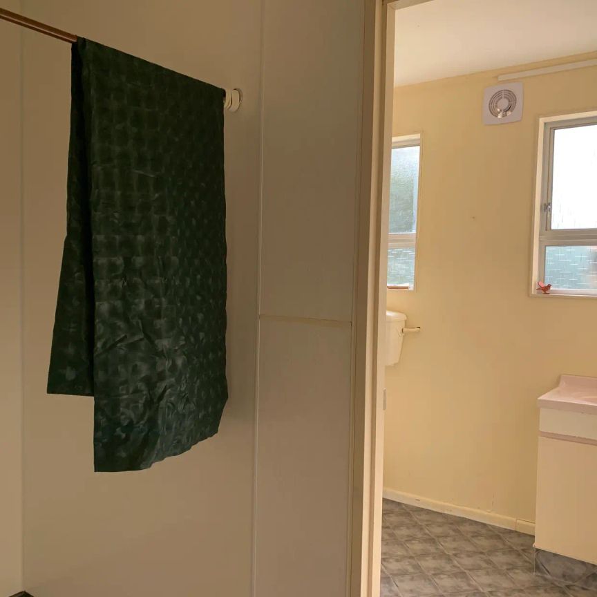 2/196 Kimbolton Road - Photo 1