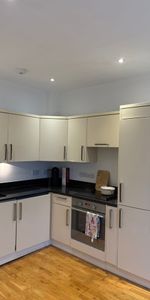 1 Bed Flat, Upper Richmond Road West, SW14 - Photo 3