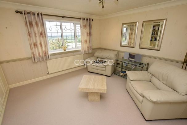 4 bedroom detached house to rent - Photo 1