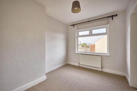 4 Downshire Place, Holywood, BT18 9LR - Photo 2