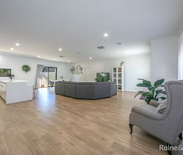 Immaculately Presented - Photo 1