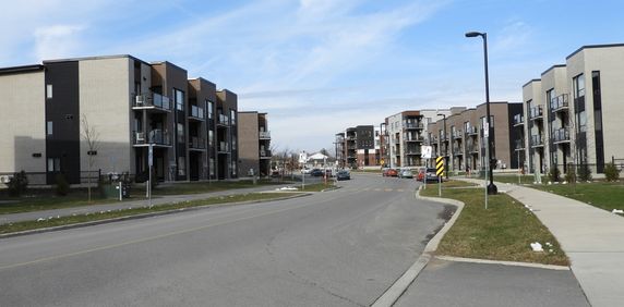 2 CHAMBRES REMISE-PARKING_AYLMER - Photo 2