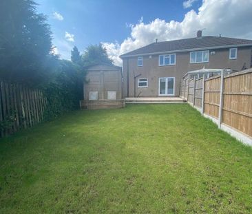 3 bedroom semi-detached house to rent - Photo 3