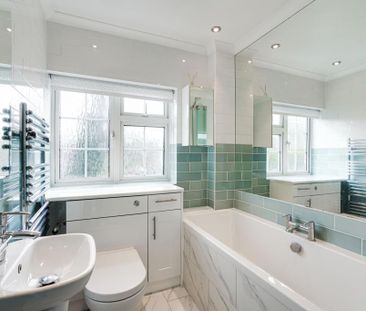 3 bedroom terraced house to rent - Photo 2