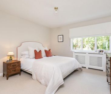 4 bedroom semi-detached house to rent - Photo 4