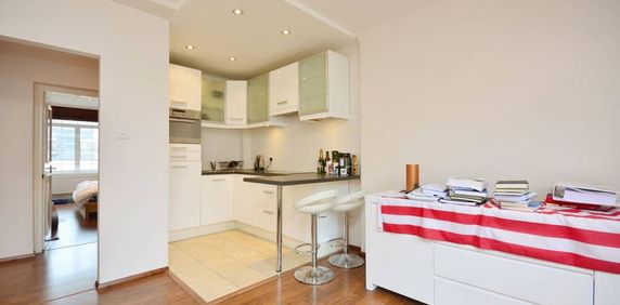 2 bedroom flat to rent - Photo 2