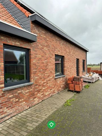 Nieuwbouwwoning te huur in Eernegem – energiezuinig en instapklaar! - Foto 2