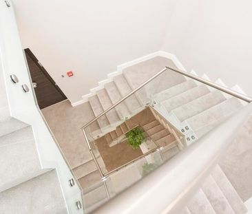 3 Bedroom Apartment To Let - Photo 4