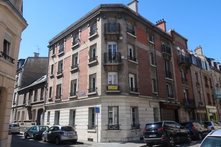 Appartement RUE DES POISSONNIERS - Photo 4