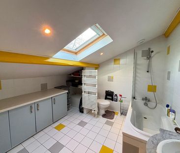 Location Maison 6 pièces 132m² - Photo 3