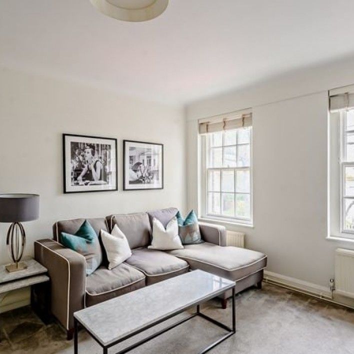 Fulham Road, Chelsea, London, SW3 - Photo 1