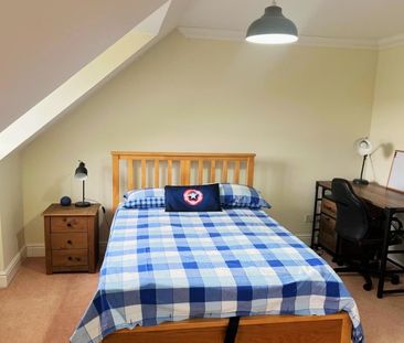 Lancaster Avenue, Guildford - 4 bedrooms Property for lettings - Se... - Photo 4