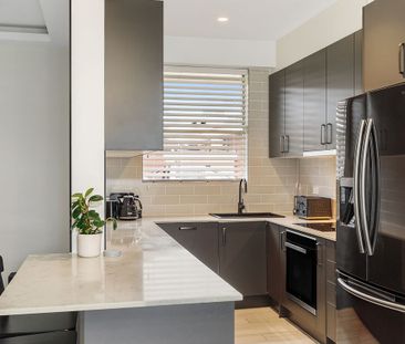 Modern Two Bedroom Villa! - Photo 5