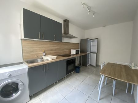 MAISON F1 BIS MEUBLÉE AVEC COURETTE - QUARTIER SAINT HONORÉ - Photo 2