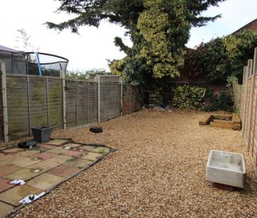 3 bedroom terraced house to rent - Photo 4