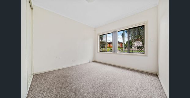 Neat And Tidy 3 Bedroom Family Home - Photo 1