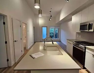 Gorgeous 2 Bed for rent at 2502 16A Street Southwest - Half a Month Free at MOVE IN | 2502 16A Street Southwest, Calgary - Photo 1