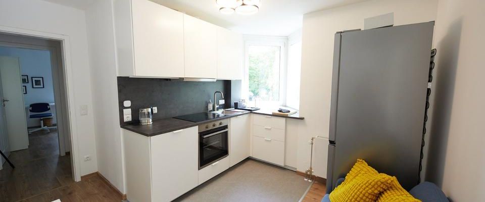 3er WG, MÖBILIERT, super LAGE, neu SANIERT, Blick ins GRÜNE :-) - Foto 1