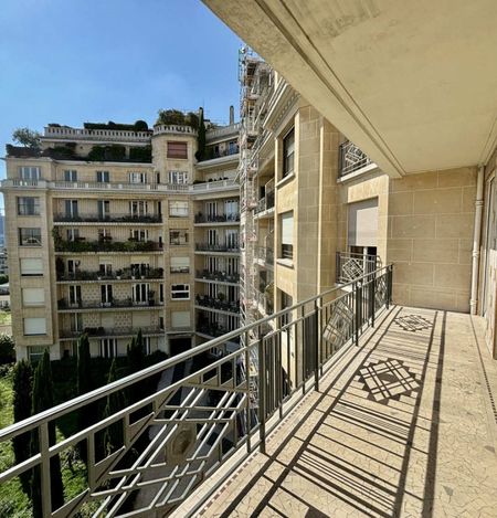 Appartement • Muette Sud - Photo 4