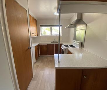 Minutes to the CBD - Photo 3