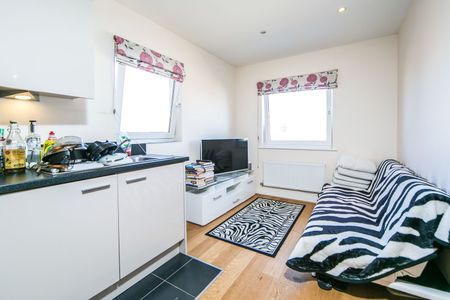 3 bedroom apartment to rent - Photo 2