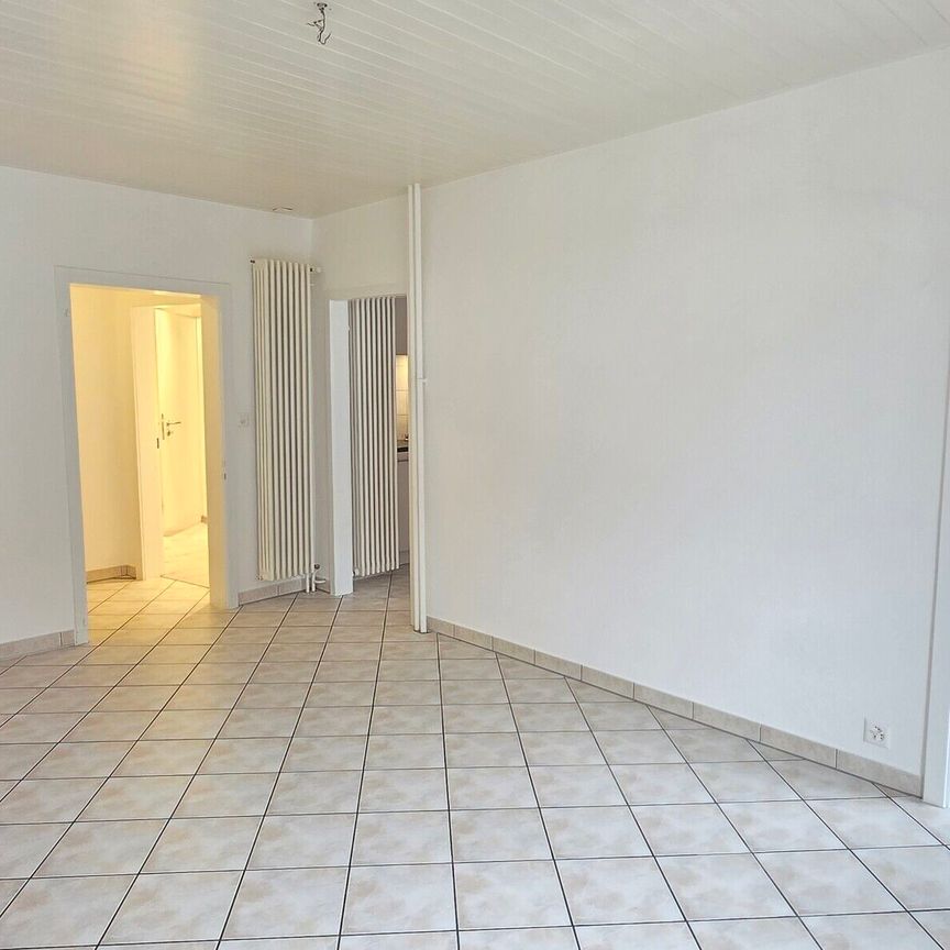 Beautiful 3.5 room apartment – Integrated washing machine/dryer - Photo 1