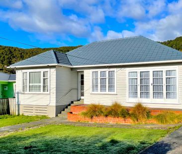 Family living in Wainuiomata! - Photo 6