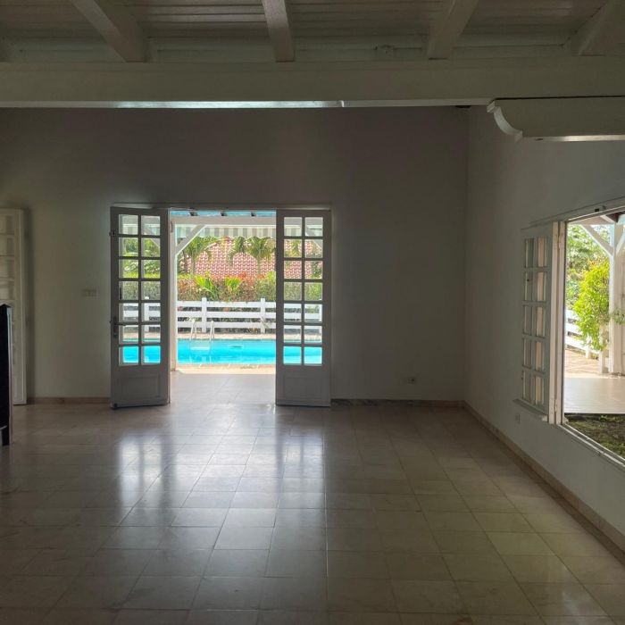 Villa de STANDING A LOUER A DIDIER - Photo 1