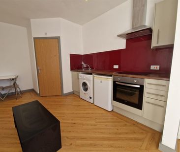 6 Princess Way, SA1 3LW, Swansea - Photo 5