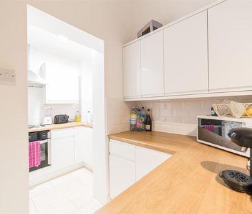 3 bed flat to rent in Dinsdale Road, Sandyford, NE2 - Photo 4