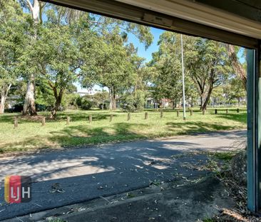 LOW SET 3 BEDROOM HOME IN STAFFORD - Photo 3