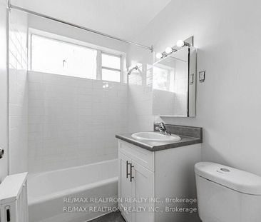 For Lease - 2515 Eglinton Avenue Unit# 310, Toronto, Ontario - Photo 4