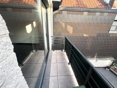 instapklaar éénslaapkamerappartement met terras in het centrum van Ninove - Photo 2