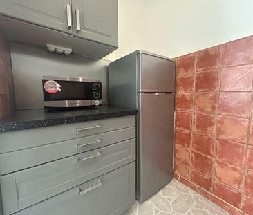 Location Appartement 2 pièces 38m² NARBONNE 11100 - Photo 2