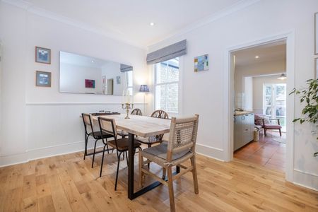 4 bedroom terraced house to rent - Photo 4