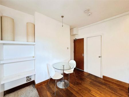 Studio to rent - Photo 3