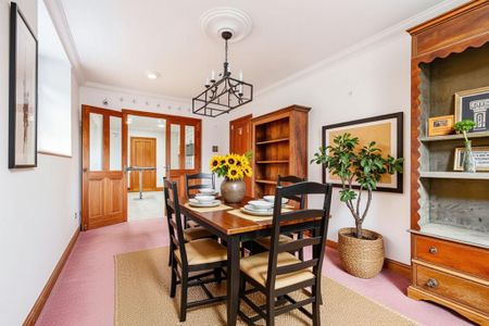 4 bedroom detached house to rent - Photo 3