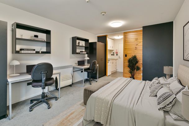Studio Apartment - Photo 1