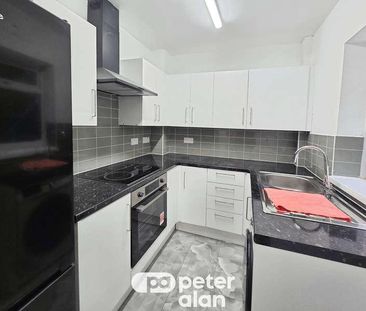 Jones Terrace, Swansea, SA1 - Photo 2