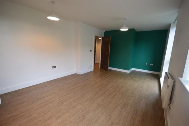 2 Bedroom Apartment Available Arranging tenancy - Photo 1