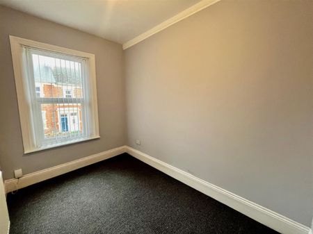 Eastbourne Avenue, Bensham, Gateshead - Photo 2