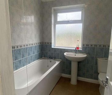 Redcar Road, Bradford, BD10 - Photo 6